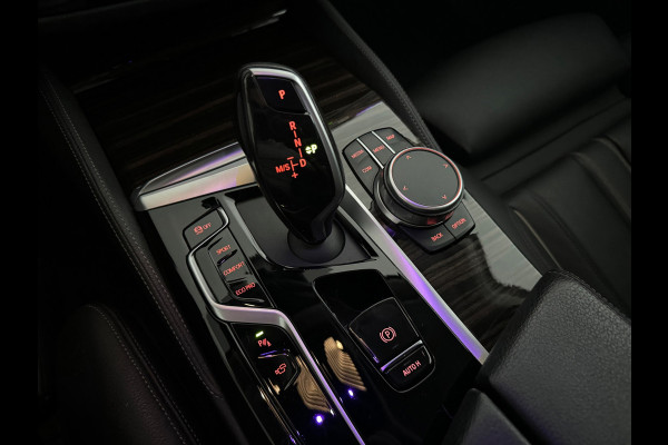 BMW 5 Serie Touring 520i High Executive Edition Memory|360|Trekhaak|BlindSpot