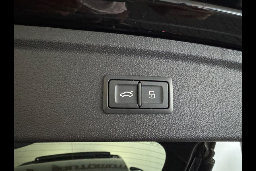 Audi A3 Sportback 45 TFSI e S edition Competition Pano|RS Seats|Sfeer|Keyless|Camera