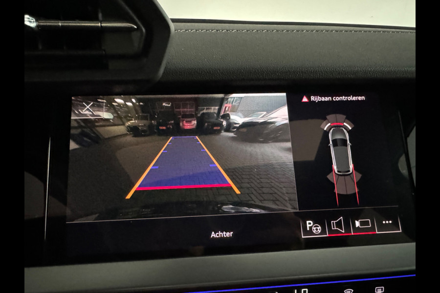 Audi A3 Sportback 45 TFSI e S edition Competition Pano|RS Seats|Sfeer|Keyless|Camera