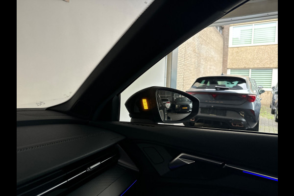 Audi A3 Sportback 45 TFSI e S edition Competition Pano|RS Seats|Sfeer|Keyless|Camera