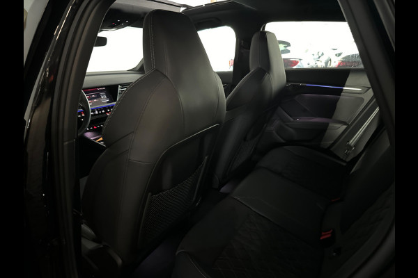 Audi A3 Sportback 45 TFSI e S edition Competition Pano|RS Seats|Sfeer|Keyless|Camera