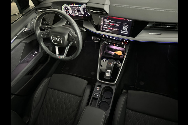 Audi A3 Sportback 45 TFSI e S edition Competition Pano|RS Seats|Sfeer|Keyless|Camera
