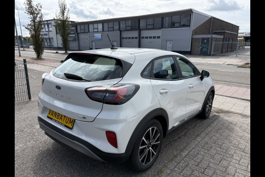 Ford Puma 1.0 EcoBoost Hybrid Titanium