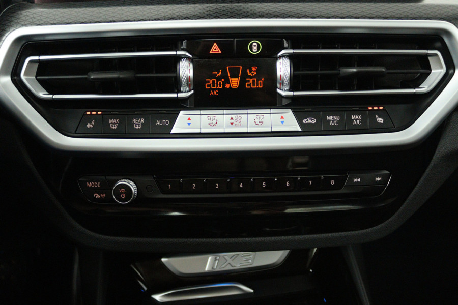 BMW iX3 High Executive 80 kWh (PANORAMADAK, CAMERA, STOEL/STUUR VERWARMING, ELEKTR STOELEN)
