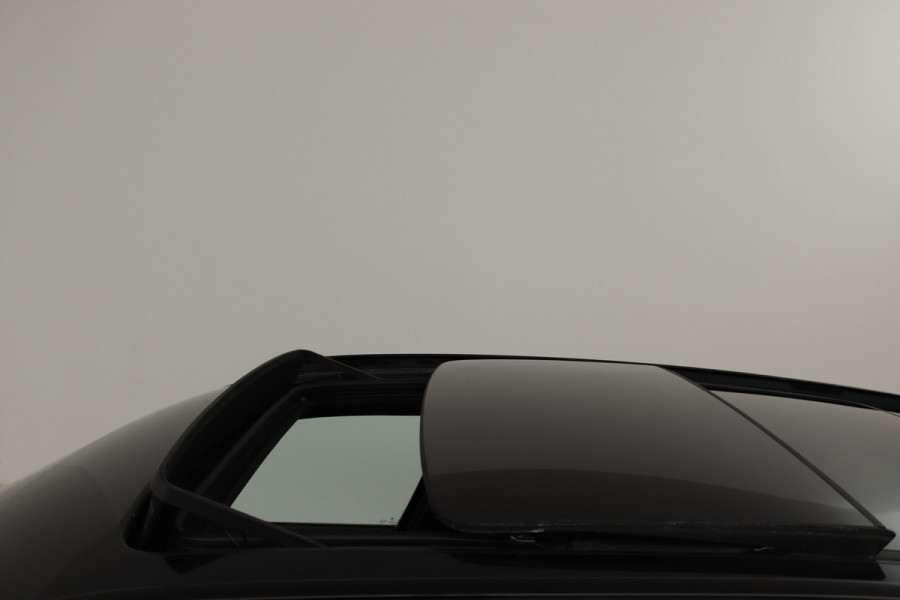 BMW iX3 High Executive 80 kWh (PANORAMADAK, CAMERA, STOEL/STUUR VERWARMING, ELEKTR STOELEN)