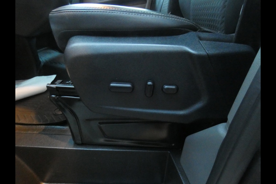 Ford Transit Custom 320 2.0 TDCI L2H1 Sport* navi/cam*xenon*