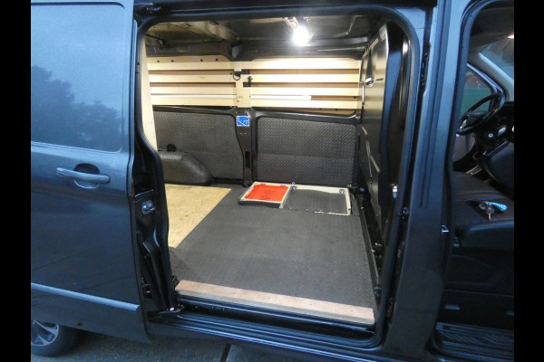 Ford Transit Custom 320 2.0 TDCI L2H1 Sport* navi/cam*xenon*