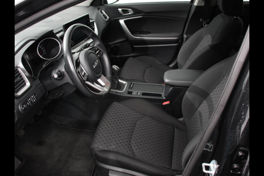 Kia Ceed Sportswagon 1.0 T-GDi Prestige Navigatie Apple Carplay / Android Auto Climate Control Achteruitrij Camera Cruise Control Stoel en Stuur verwarming