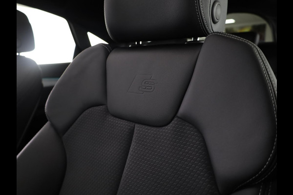 Audi Q5 Sportback 55 TFSI e S edition Competition 367pk | Private Lease € 994,- per maand |  Panoramadak | Trekhaak | Head up Display | B&O Premium Audio | Verlengde garantie | S-line interieur