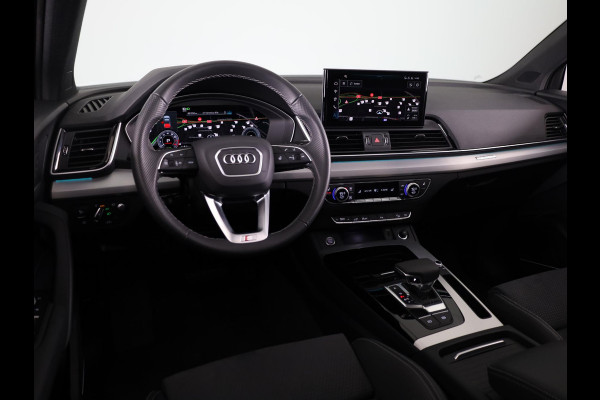 Audi Q5 Sportback 55 TFSI e S edition Competition 367pk | Private Lease € 994,- per maand |  Panoramadak | Trekhaak | Head up Display | B&O Premium Audio | Verlengde garantie | S-line interieur