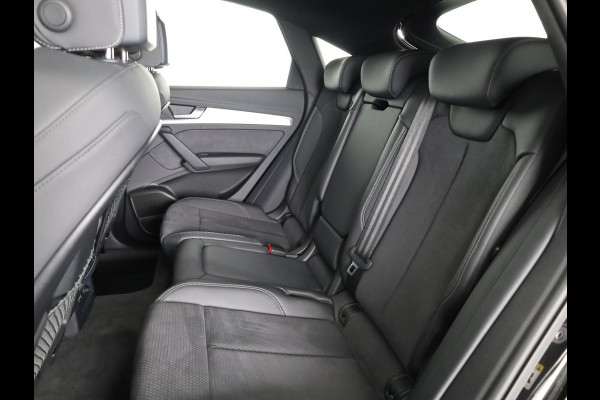 Audi Q5 Sportback 55 TFSI e S edition Competition 367pk | Private Lease € 994,- per maand |  Panoramadak | Trekhaak | Head up Display | B&O Premium Audio | Verlengde garantie | S-line interieur