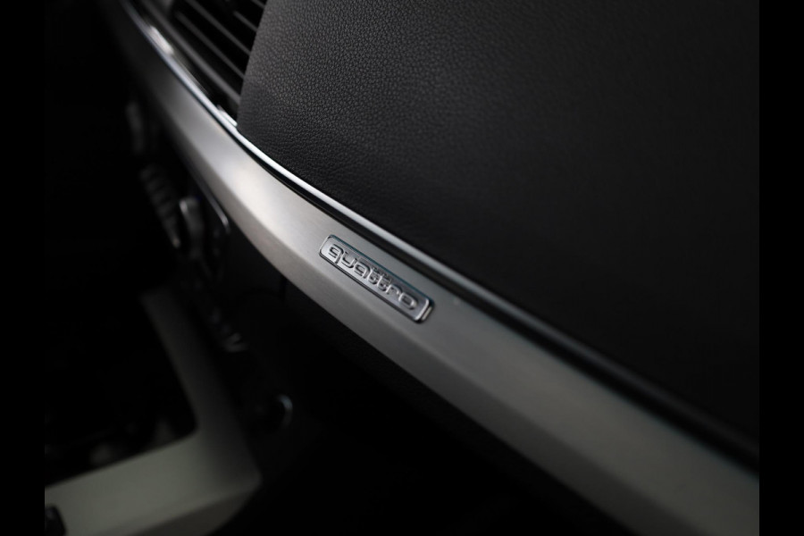 Audi Q5 Sportback 55 TFSI e S edition Competition 367pk | Private Lease € 994,- per maand |  Panoramadak | Trekhaak | Head up Display | B&O Premium Audio | Verlengde garantie | S-line interieur