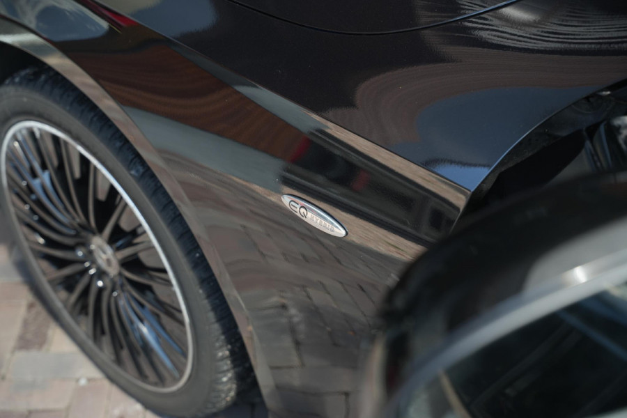 Mercedes-Benz CLE Coupé 300 e AMG Line Panoramadak Burmester Memory Ambient Keyless