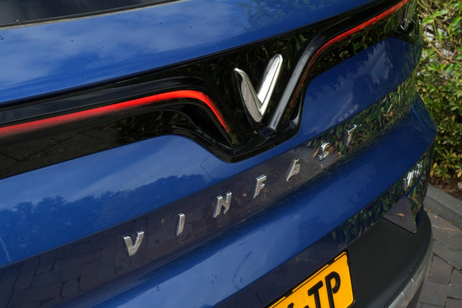 BYD SEAL U VinFAST Plus 87.7 kWh Apple carplay Cruise control adaptief DAB Mistlampen voor Bots waarschuwing Stuurwielverw.