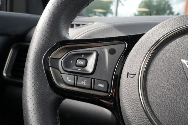 BYD SEAL U VinFAST Plus 87.7 kWh Apple carplay Cruise control adaptief DAB Mistlampen voor Bots waarschuwing Stuurwielverw.