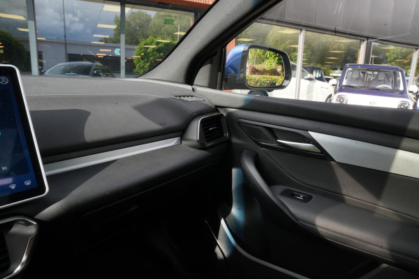 BYD SEAL U VinFAST Plus 87.7 kWh Apple carplay Cruise control adaptief DAB Mistlampen voor Bots waarschuwing Stuurwielverw.