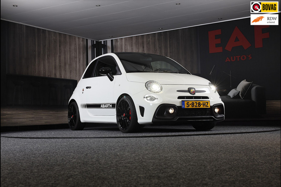 Fiat 500 1.4 T-Jet Abarth Esseesse 70th Anniversary / Sabelt Stoelen / AKRAPOVIC / Carbon / Navi / Ecc / Rode Gordels / Led