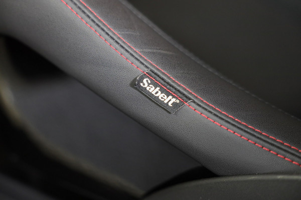 Fiat 500 1.4 T-Jet Abarth Esseesse 70th Anniversary / Sabelt Stoelen / AKRAPOVIC / Carbon / Navi / Ecc / Rode Gordels / Led
