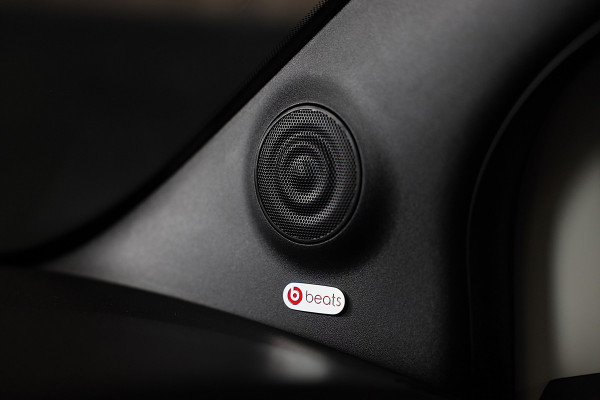 Fiat 500 1.4 T-Jet Abarth Esseesse 70th Anniversary / Sabelt Stoelen / AKRAPOVIC / Carbon / Navi / Ecc / Rode Gordels / Led