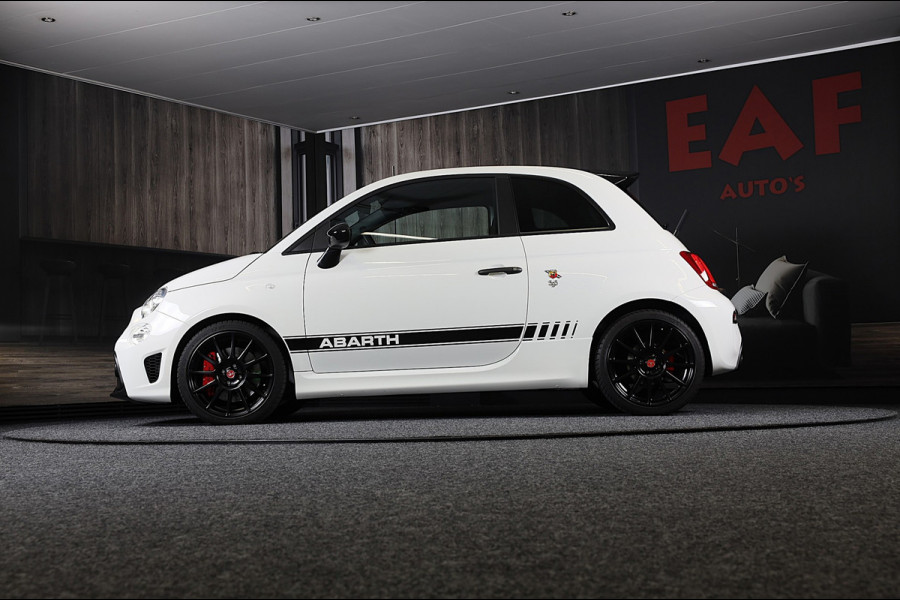 Fiat 500 1.4 T-Jet Abarth Esseesse 70th Anniversary / Sabelt Stoelen / AKRAPOVIC / Carbon / Navi / Ecc / Rode Gordels / Led