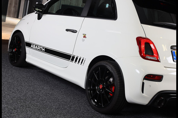 Fiat 500 1.4 T-Jet Abarth Esseesse 70th Anniversary / Sabelt Stoelen / AKRAPOVIC / Carbon / Navi / Ecc / Rode Gordels / Led