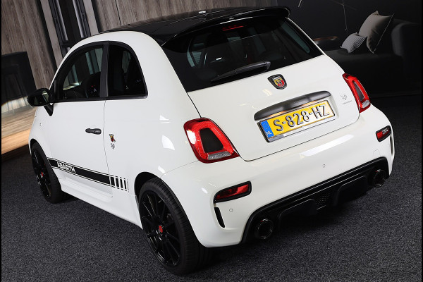 Fiat 500 1.4 T-Jet Abarth Esseesse 70th Anniversary / Sabelt Stoelen / AKRAPOVIC / Carbon / Navi / Ecc / Rode Gordels / Led