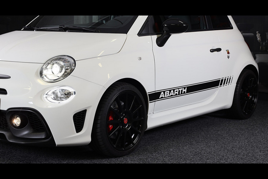 Fiat 500 1.4 T-Jet Abarth Esseesse 70th Anniversary / Sabelt Stoelen / AKRAPOVIC / Carbon / Navi / Ecc / Rode Gordels / Led
