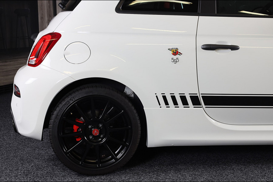 Fiat 500 1.4 T-Jet Abarth Esseesse 70th Anniversary / Sabelt Stoelen / AKRAPOVIC / Carbon / Navi / Ecc / Rode Gordels / Led