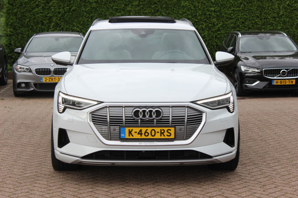 Audi e-tron e-tron 55 quattro advanced Pro Line Plus 95 kWh / SoH 93,7% / Panoramadak / 360Camera / Head-up / Leder / 21'' / Luchtvering / B&O / Softclose / Sportstoelen / Stoelverwarming / Dodehoek / DAB / ACC