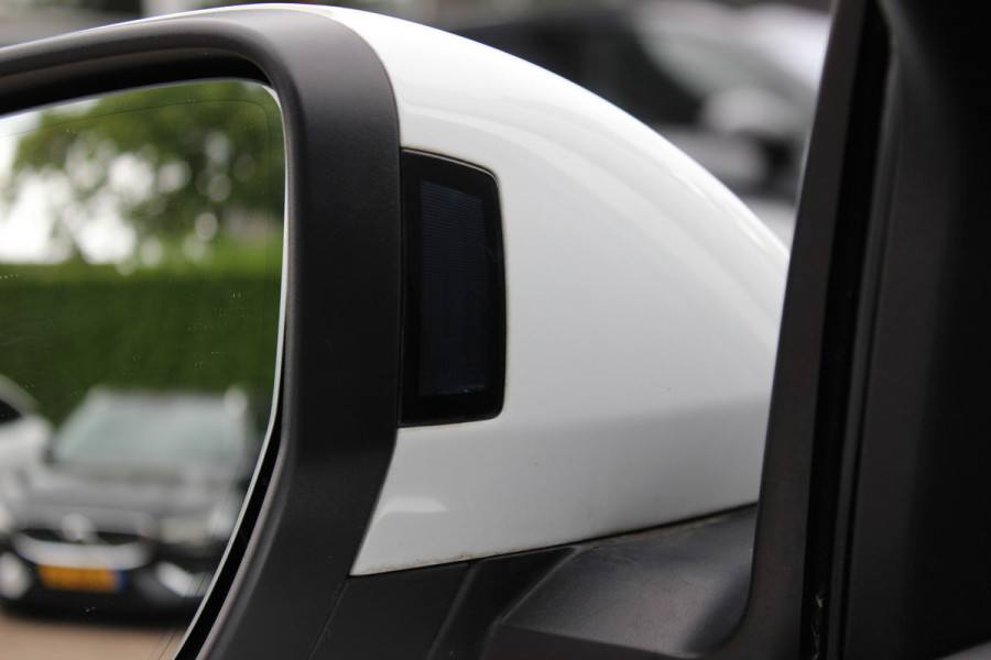 Audi e-tron e-tron 55 quattro advanced Pro Line Plus 95 kWh / SoH 93,7% / Panoramadak / 360Camera / Head-up / Leder / 21'' / Luchtvering / B&O / Softclose / Sportstoelen / Stoelverwarming / Dodehoek / DAB / ACC
