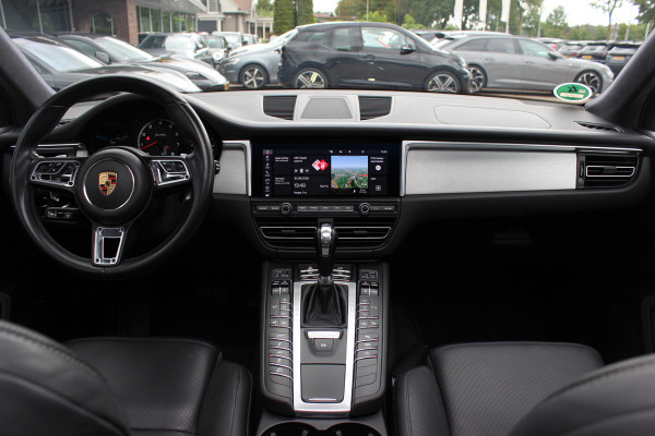 Porsche Macan 2.9 Turbo / Panoramadak / 360Camera / Standkachel / Luchtvering / Adaptieve Stoelen / Keyless / 21'' / Matrix LED / Bose / Sportdesign / Ventilatie+Verwarming / Dodehoek / DAB / ACC