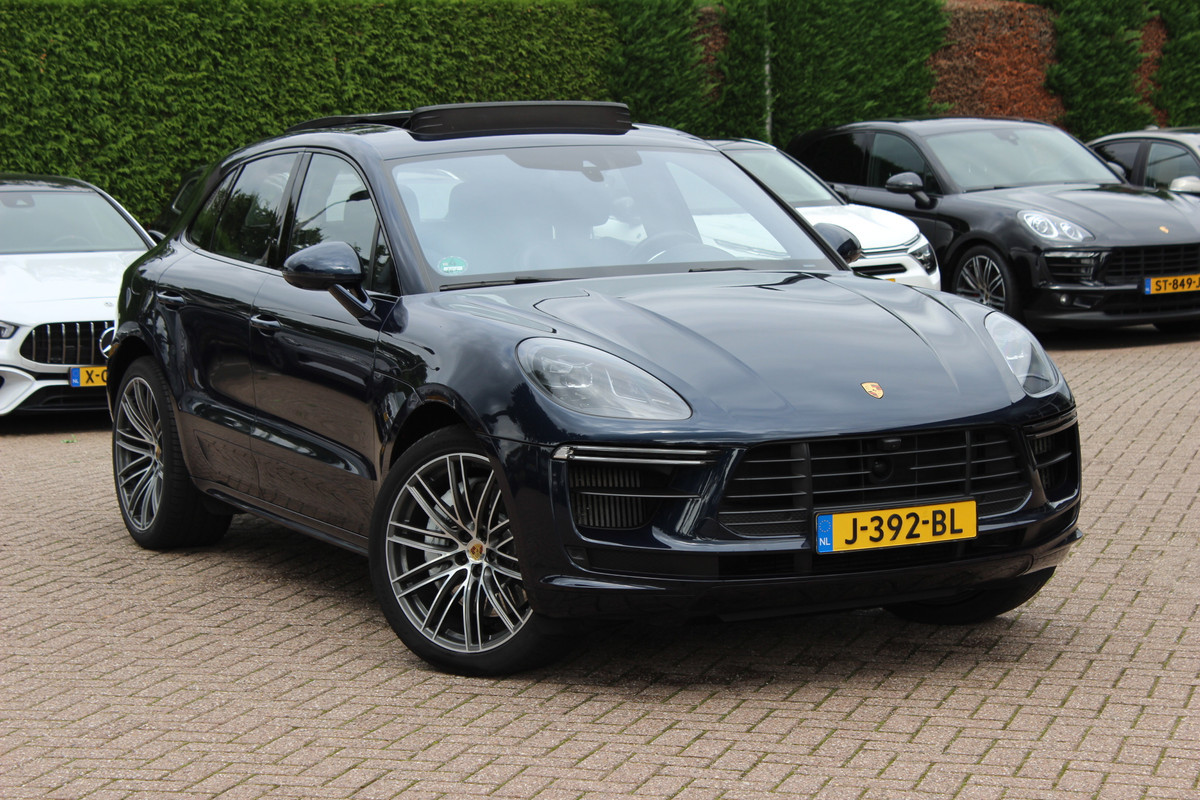 Porsche Macan 2.9 Turbo / Panoramadak / 360Camera / Standkachel / Luchtvering / Adaptieve Stoelen / Keyless / 21'' / Matrix LED / Bose / Sportdesign / Ventilatie+Verwarming / Dodehoek / DAB / ACC