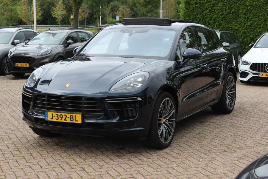 Porsche Macan 2.9 Turbo / Panoramadak / 360Camera / Standkachel / Luchtvering / Adaptieve Stoelen / Keyless / 21'' / Matrix LED / Bose / Sportdesign / Ventilatie+Verwarming / Dodehoek / DAB / ACC