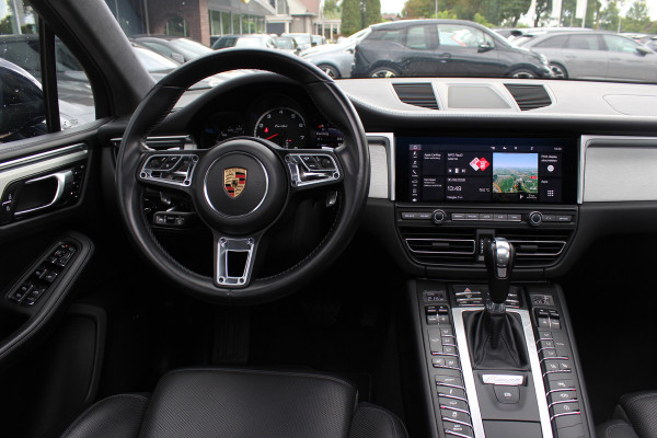 Porsche Macan 2.9 Turbo / Panoramadak / 360Camera / Standkachel / Luchtvering / Adaptieve Stoelen / Keyless / 21'' / Matrix LED / Bose / Sportdesign / Ventilatie+Verwarming / Dodehoek / DAB / ACC