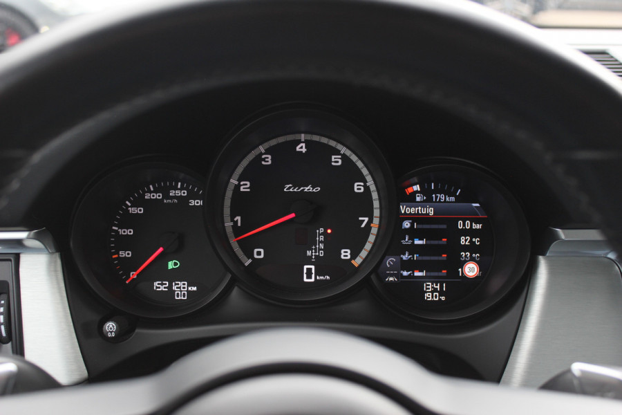 Porsche Macan 2.9 Turbo / Panoramadak / 360Camera / Standkachel / Luchtvering / Adaptieve Stoelen / Keyless / 21'' / Matrix LED / Bose / Sportdesign / Ventilatie+Verwarming / Dodehoek / DAB / ACC
