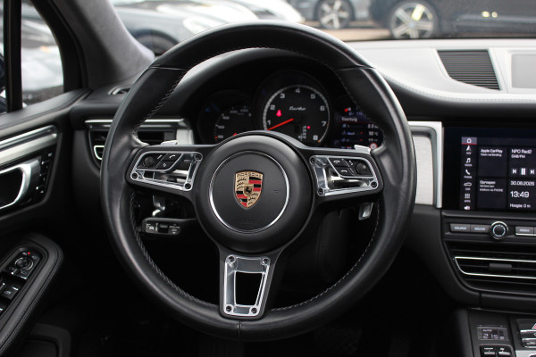 Porsche Macan 2.9 Turbo / Panoramadak / 360Camera / Standkachel / Luchtvering / Adaptieve Stoelen / Keyless / 21'' / Matrix LED / Bose / Sportdesign / Ventilatie+Verwarming / Dodehoek / DAB / ACC