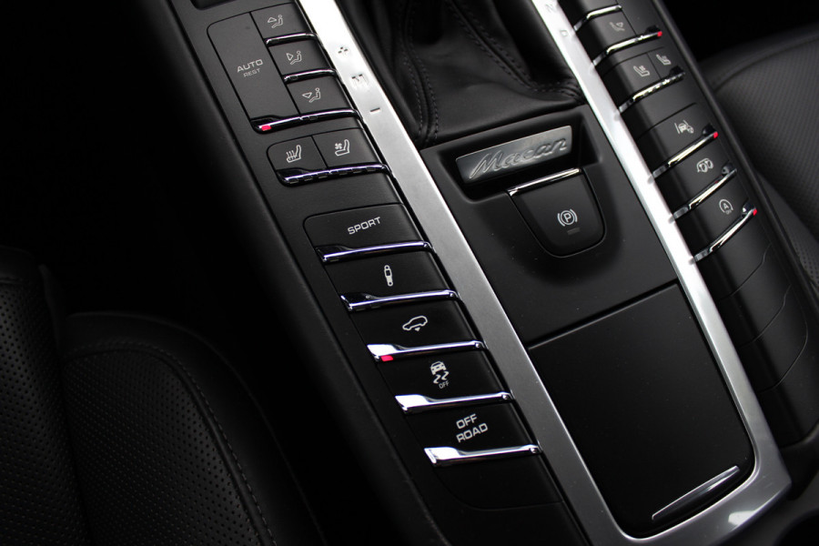 Porsche Macan 2.9 Turbo / Panoramadak / 360Camera / Standkachel / Luchtvering / Adaptieve Stoelen / Keyless / 21'' / Matrix LED / Bose / Sportdesign / Ventilatie+Verwarming / Dodehoek / DAB / ACC
