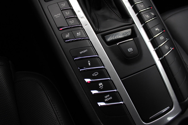 Porsche Macan 2.9 Turbo / Panoramadak / 360Camera / Standkachel / Luchtvering / Adaptieve Stoelen / Keyless / 21'' / Matrix LED / Bose / Sportdesign / Ventilatie+Verwarming / Dodehoek / DAB / ACC