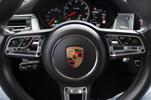 Porsche Macan 2.9 Turbo / Panoramadak / 360Camera / Standkachel / Luchtvering / Adaptieve Stoelen / Keyless / 21'' / Matrix LED / Bose / Sportdesign / Ventilatie+Verwarming / Dodehoek / DAB / ACC