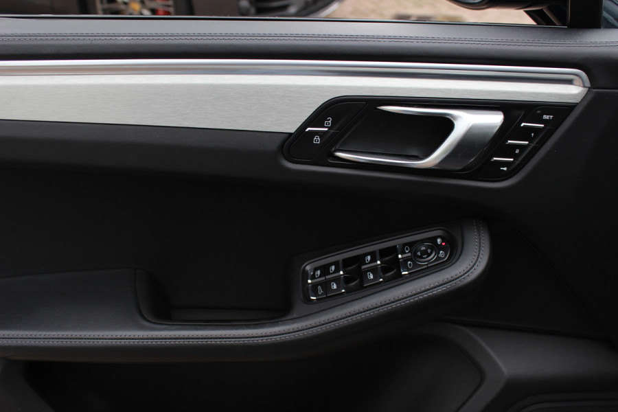 Porsche Macan 2.9 Turbo / Panoramadak / 360Camera / Standkachel / Luchtvering / Adaptieve Stoelen / Keyless / 21'' / Matrix LED / Bose / Sportdesign / Ventilatie+Verwarming / Dodehoek / DAB / ACC