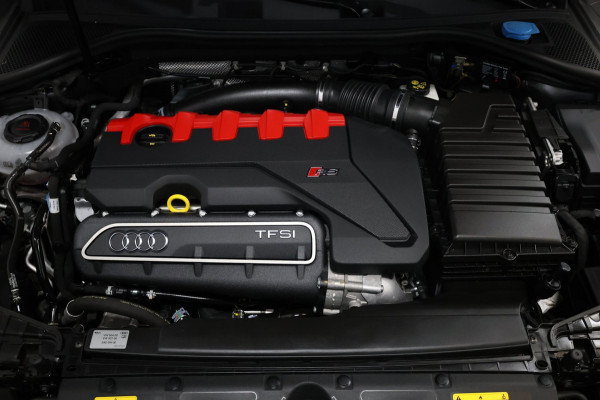 Audi RS3 Sportback 2.5 TFSI quattro 400+PK MATRIX-LED/VIRTUAL/B&O/SFEER/LEDER+S.VERWARMING/19"LMV/CAM/PDC/ACC/12 MND GARANTIE!!