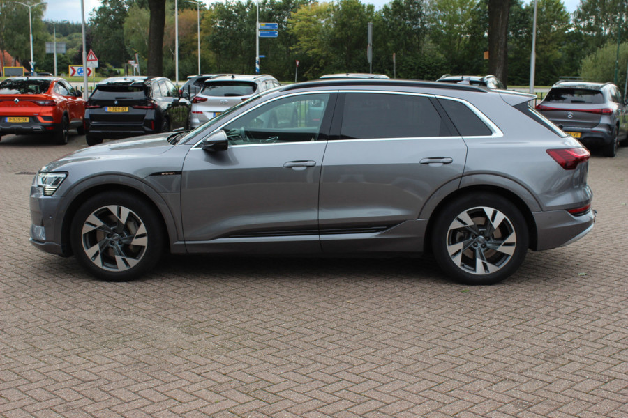 Audi e-tron e-tron 55 quattro advanced Pro Line Plus 95 kWh / SoH 95,6 % / Trekhaak / 360Camera / Luchtvering / Keyless / 20'' / CarPlay / Stoelverwarming / Dodehoek / DAB / ACC