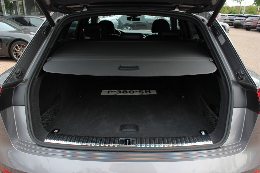 Audi e-tron e-tron 55 quattro advanced Pro Line Plus 95 kWh / SoH 95,6 % / Trekhaak / 360Camera / Luchtvering / Keyless / 20'' / CarPlay / Stoelverwarming / Dodehoek / DAB / ACC