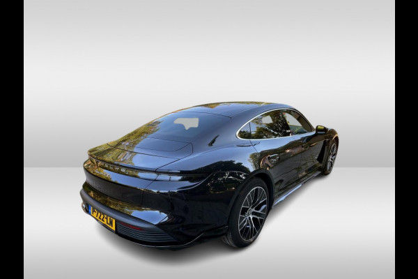 Porsche Taycan 4S Performance 84 kWh / Panoramadak / 360Camera / Head-up / Achterasbesturing / Passenger Display / Luchtvering / 20'' / Keyless / Sportdesign+Chrono / Ventilatie+Massage / Bose / Dodehoek / DAB / Cruise Control