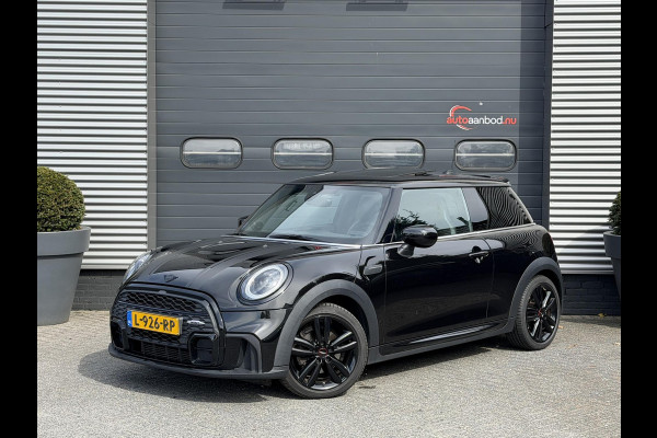 MINI 3-deurs 1.5 Cooper John Cooper Works | Panoramadak | Camera | Harmon Kardon | DAB |