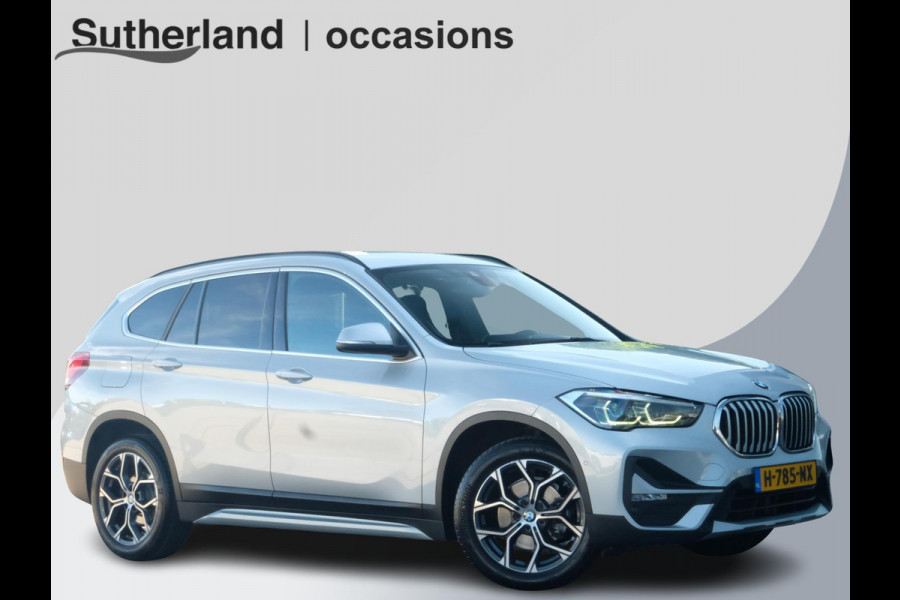 BMW X1 sDrive18i High Executive Edition 140 PK | Afneembare Trekhaak | Dealeronderhouden | Lederen Bekleding | Stoelverwarming | Camera | Head-Up display | Elektrische Klep | LED |