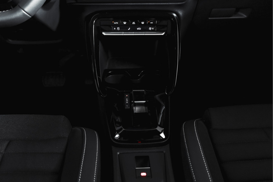 Citroën C3 Aircross 1.2 Hybrid 145pk Max 7-pers | Dig. Cockpit | Cruise | PDC | Camera | NAV + App. Connect | ECC | LM 17" | 8645