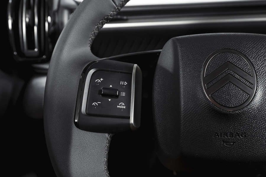 Citroën C3 Aircross 1.2 Hybrid 145pk Max 7-pers | Dig. Cockpit | Cruise | PDC | Camera | NAV + App. Connect | ECC | LM 17" | 8645