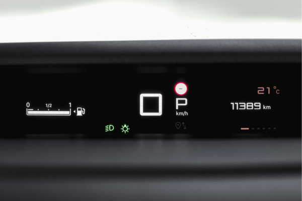 Citroën C3 Aircross 1.2 Hybrid 145pk Max 7-pers | Dig. Cockpit | Cruise | PDC | Camera | NAV + App. Connect | ECC | LM 17" | 8693