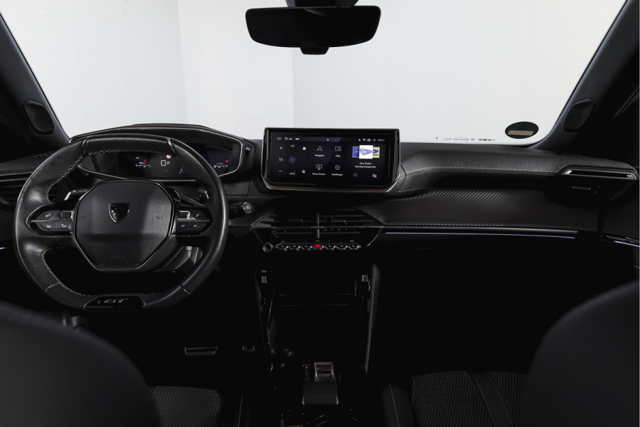 Peugeot 2008 1.2 PureTech 130 GT 131 PK | Dig. Cockpit | Adapt. Cruise | PDC | Camera | NAV + App. Connect | ECC | LM 17" |